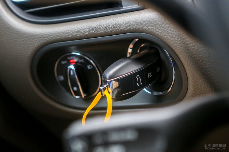 2019款保时捷macans运动suv之选 (2022款保时捷macan s深度试驾2.9t)