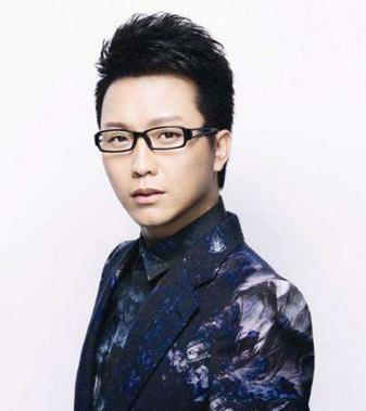 李玉刚近照发福脸肿成包子?自曝惹怒梅兰芳儿子,今四处商演捞金