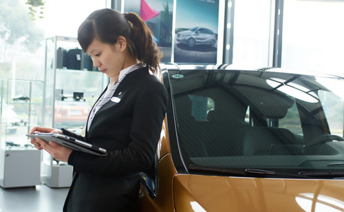 4s店是无责底薪还是有责底薪,在4s上班的工费是什么