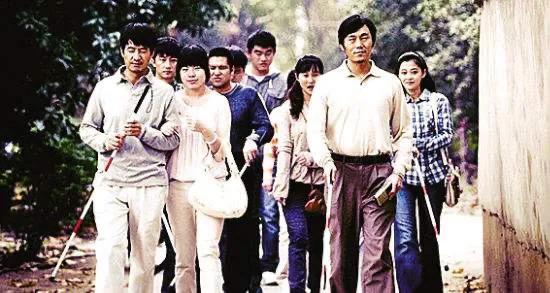 不看《推拿》，不足以谈尊严