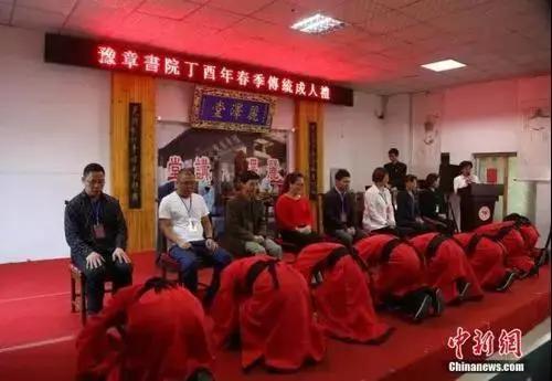 用体罚、殴打“治疗”抑郁症的游学营,把一群孩子逼到自杀了