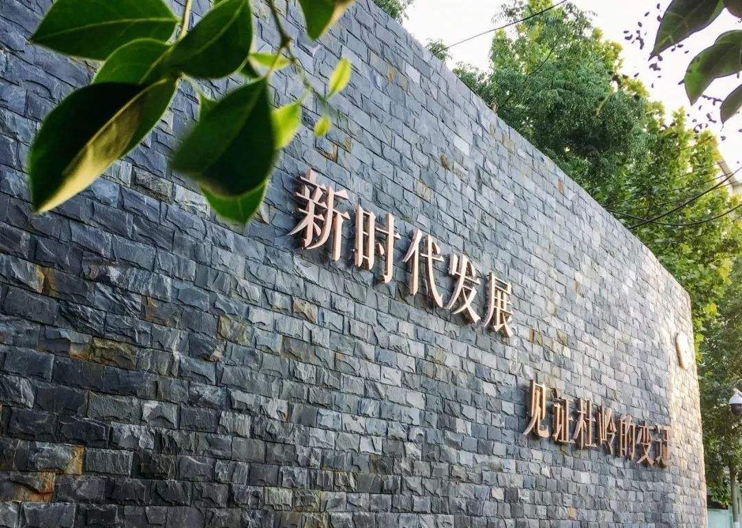 河南博物院九大镇馆之宝杜陵方鼎,郑州商城遗址出土的杜岭方鼎图片