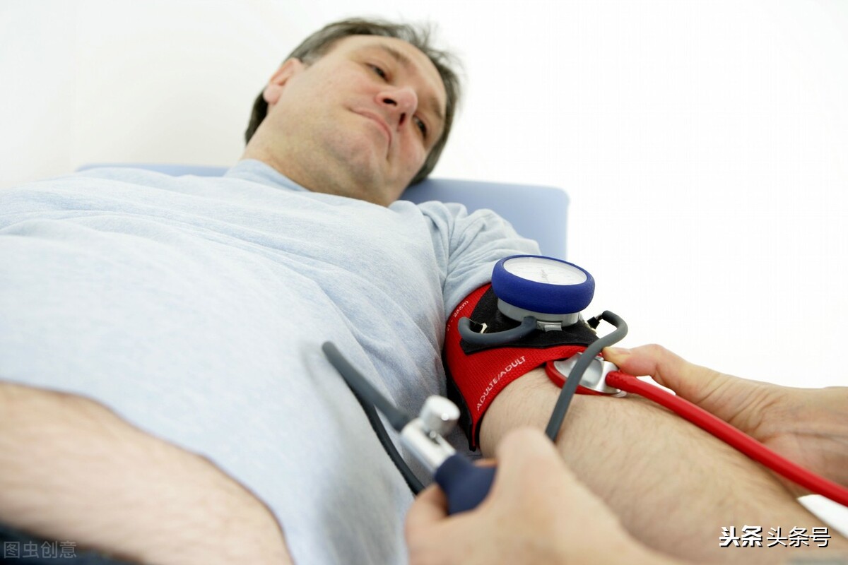 叶酸能辅助降低高血压脑卒中,高血压脑梗后患者能吃叶酸吗