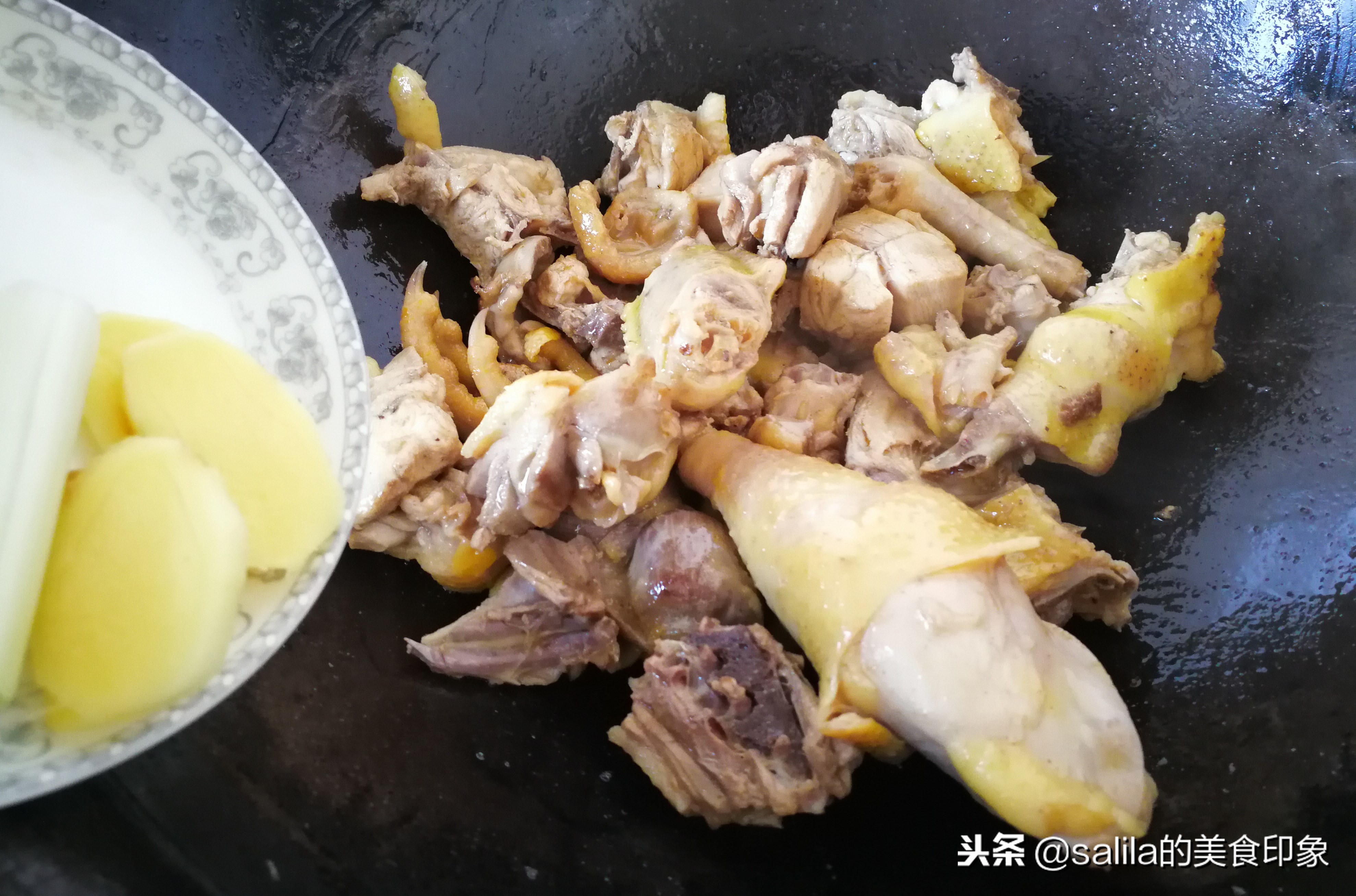 为什么做鸡汤不能有鸡皮,如何让鸡汤味美汤鲜