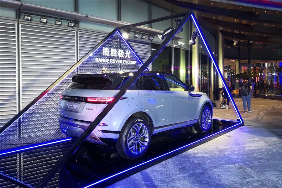 路虎最新款25万左右揽胜极光,新款路虎揽胜极光图片及报价