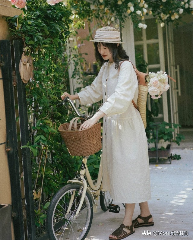 圆脸适合的帽子帽檐,脸尖戴什么针织帽子好看