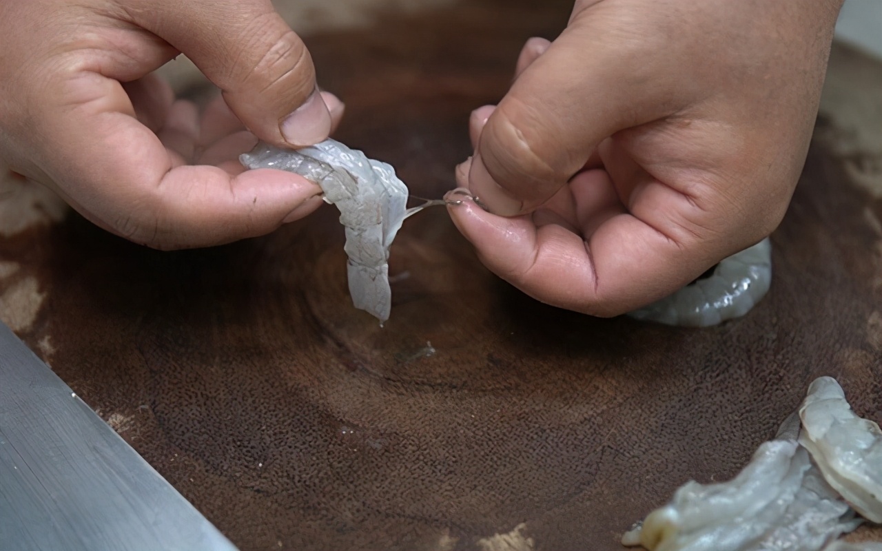 年夜饭系列饭桌必备腰果虾仁,饭店西芹腰果虾仁最正宗做法