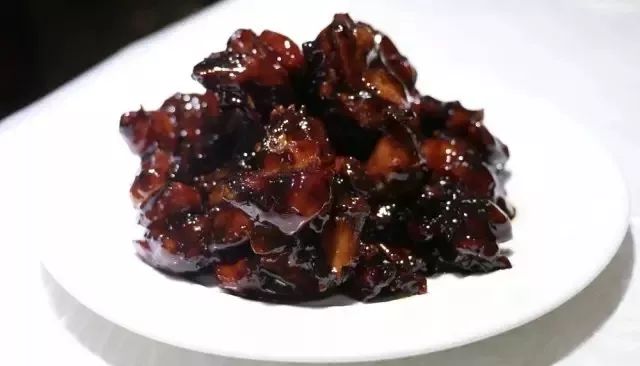 上海美食推荐必吃的餐厅最新,上海最值得去的5家餐厅好吃不贵