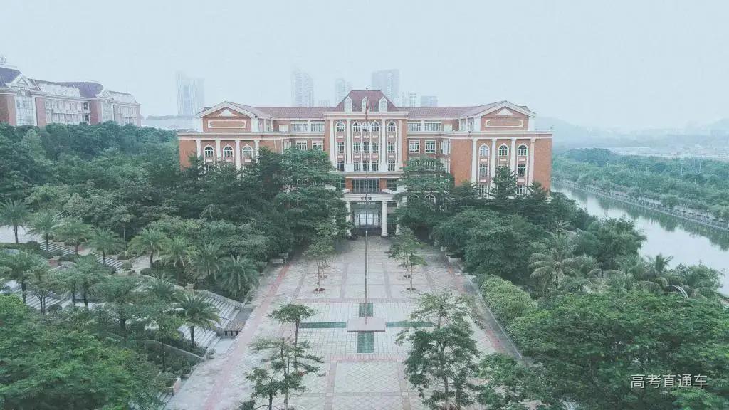 深职院在专科里面的排名,深职是全国最好大专吗