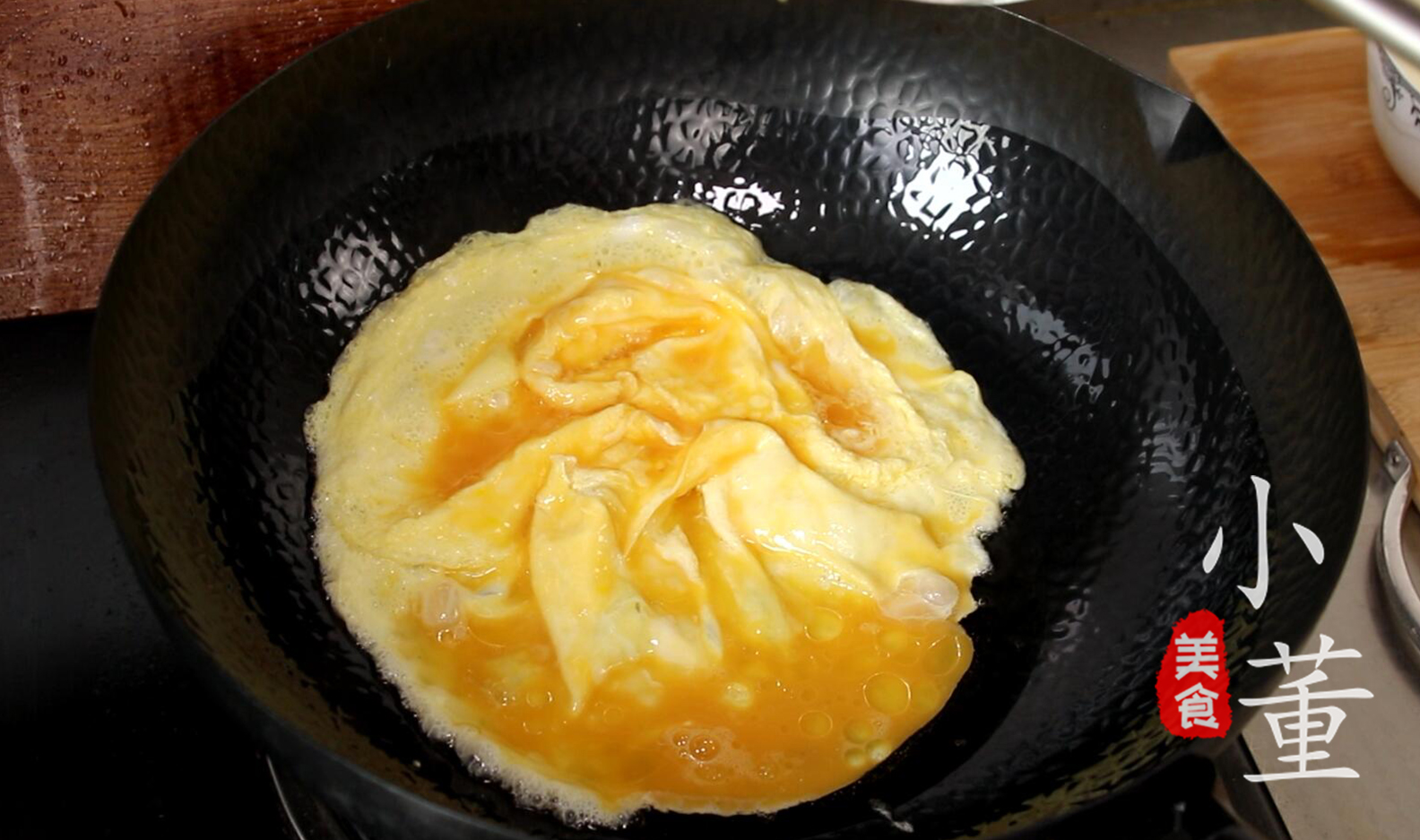 炒丝瓜总是出水？大厨教你1招，保证丝瓜鲜嫩入味不出水