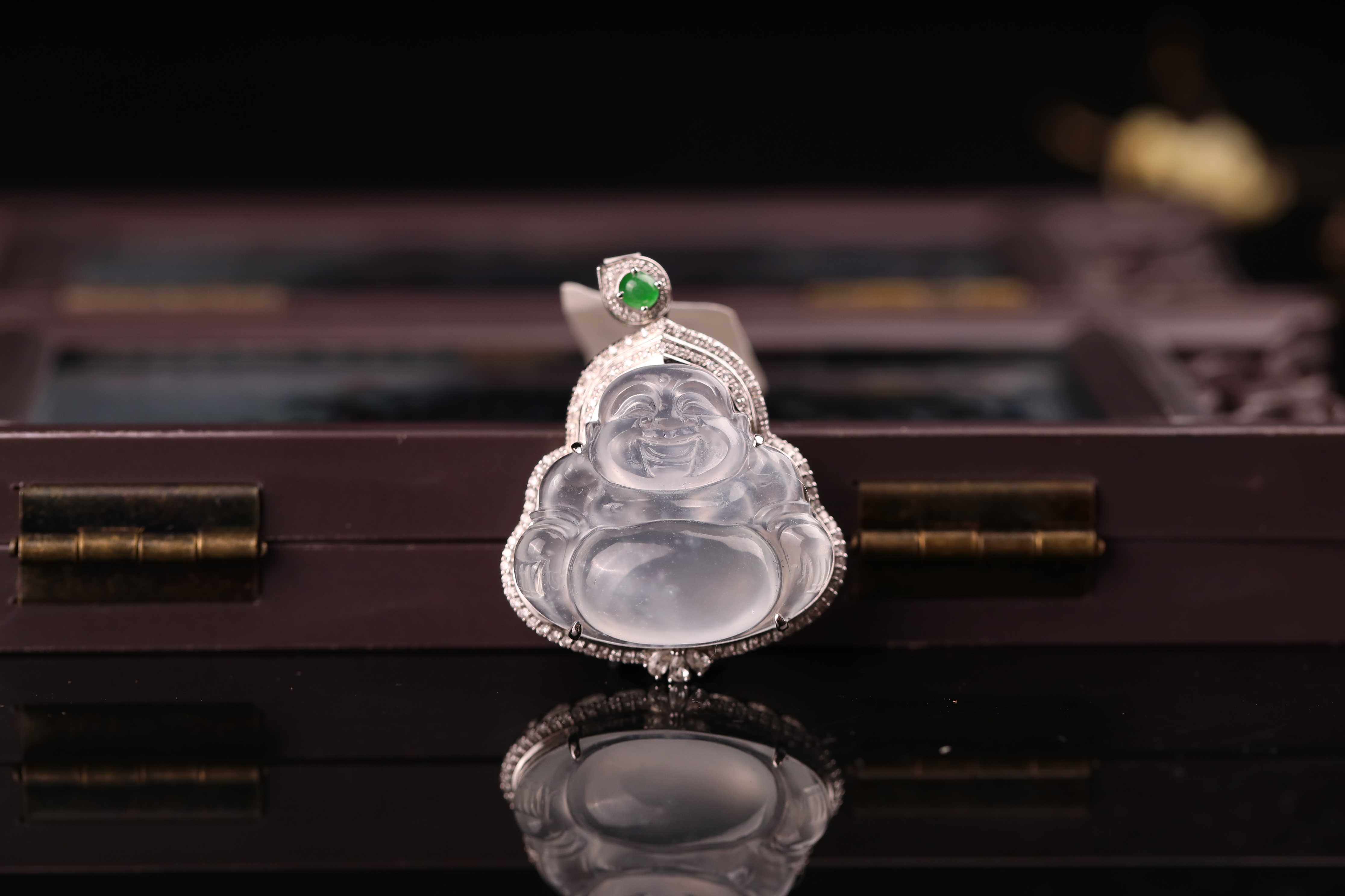 翡翠和玻璃鉴别最简单方法,翡翠用水测密度鉴别最简单方法