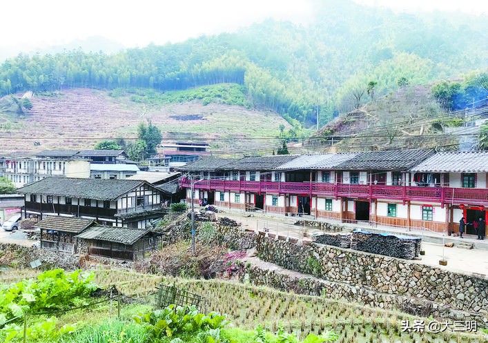 蓬洞村地理位置,三元莘口蓬坑村