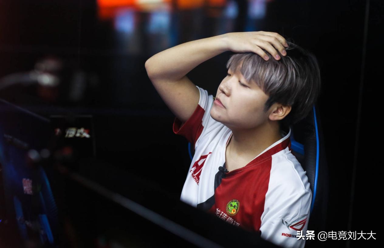 cf2019年狙神70kg复出,cf比赛高燃时刻70kg