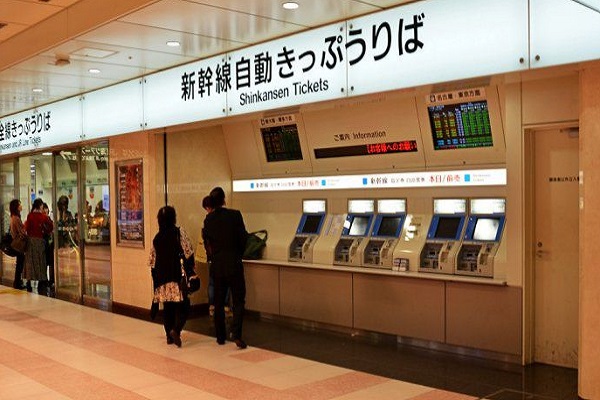 日本新干线用的是什么轨道,日本新干线是什么样子