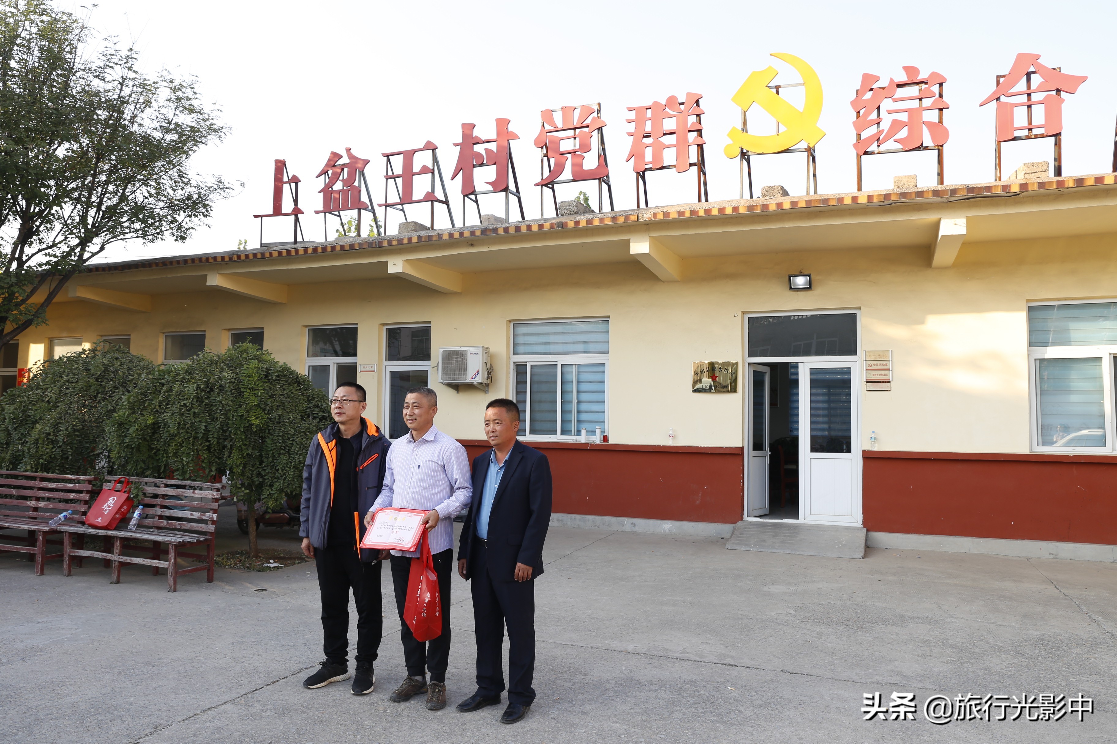 济南顶级摄影大咖，用镜头告诉你盆王菊花有多美