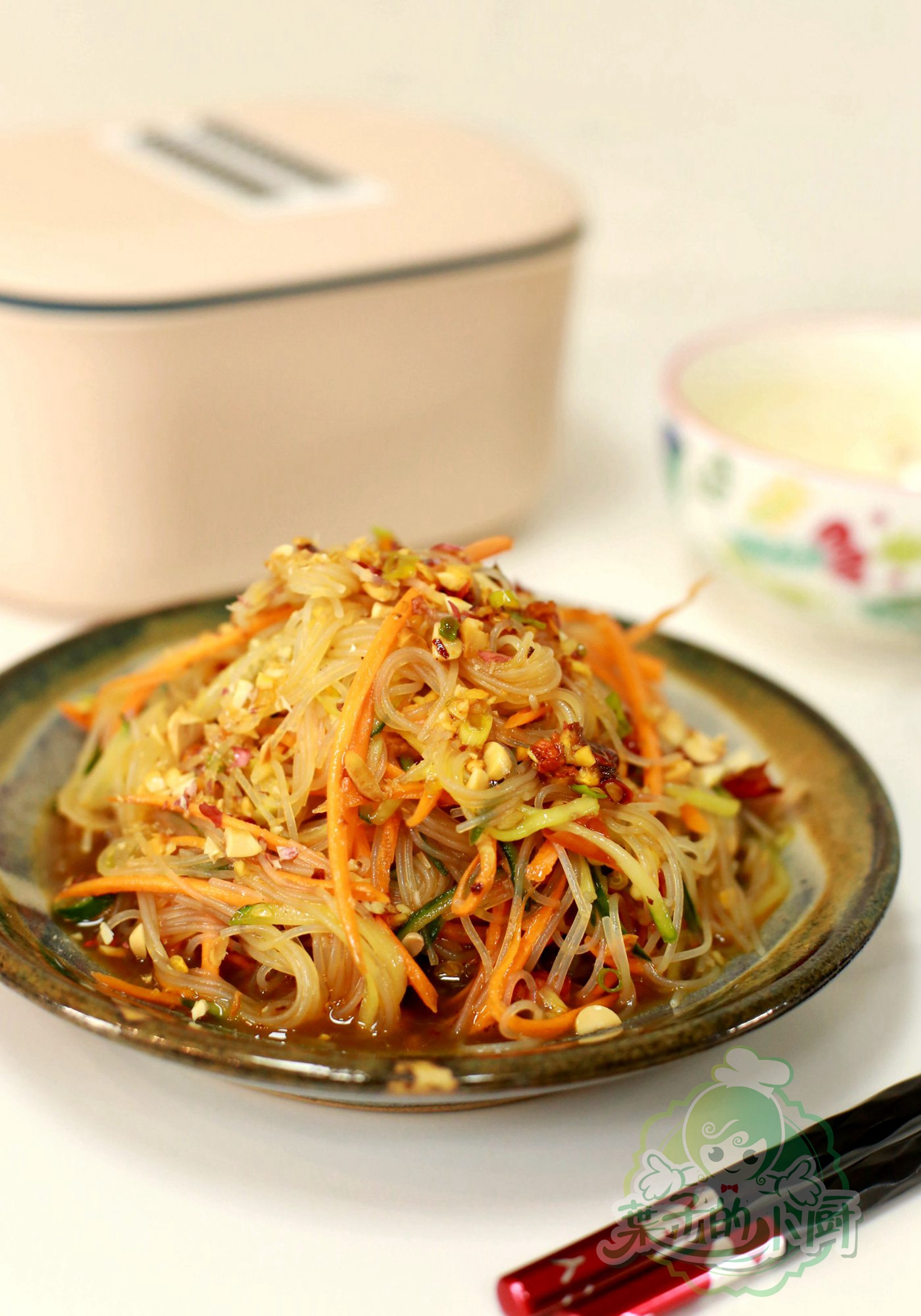 凉拌菠菜粉丝的汁怎么调,凉拌粉丝好吃的六种做法