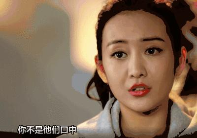 出门搭配衣服秋,王鸥夏季穿搭白色v领上衣