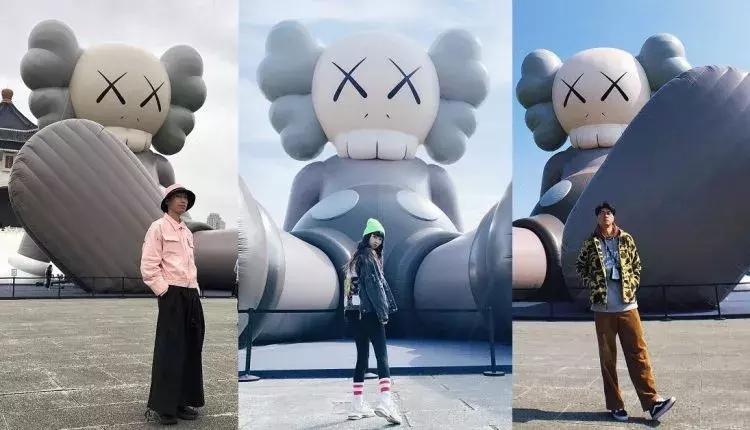 优衣库与kaws联名t恤,优衣库与kaws联名的t恤