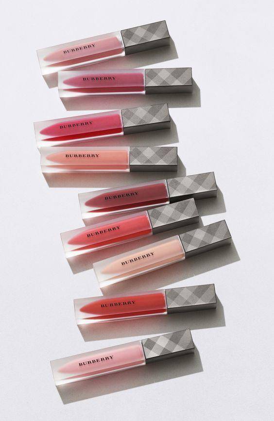 心甘情愿的被“口红经济”套路：口红就是生活的百忧解