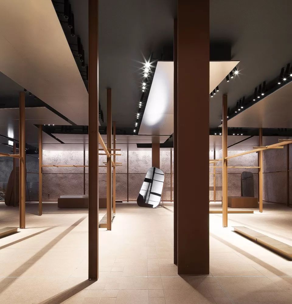 时尚品牌ur2017,ur逆势崛起的中国本土快时尚品牌