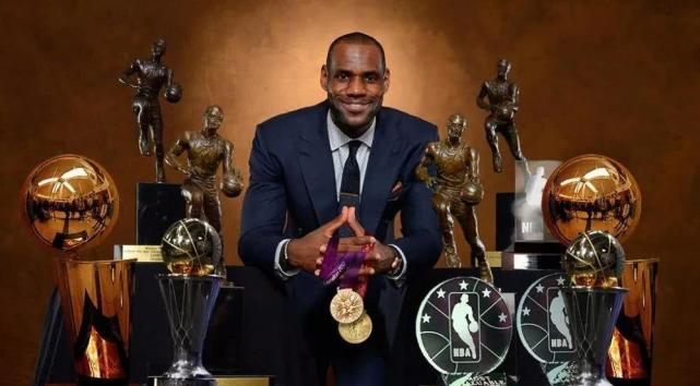 nbamvp含金量高还是fmvp含金量高,mvp与fmvp之争哪一个含金量更大