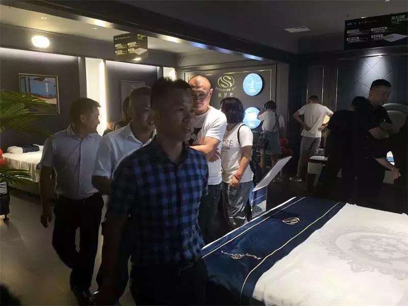 美国席梦思家居工厂店,席梦思家居美国集团华北区招商