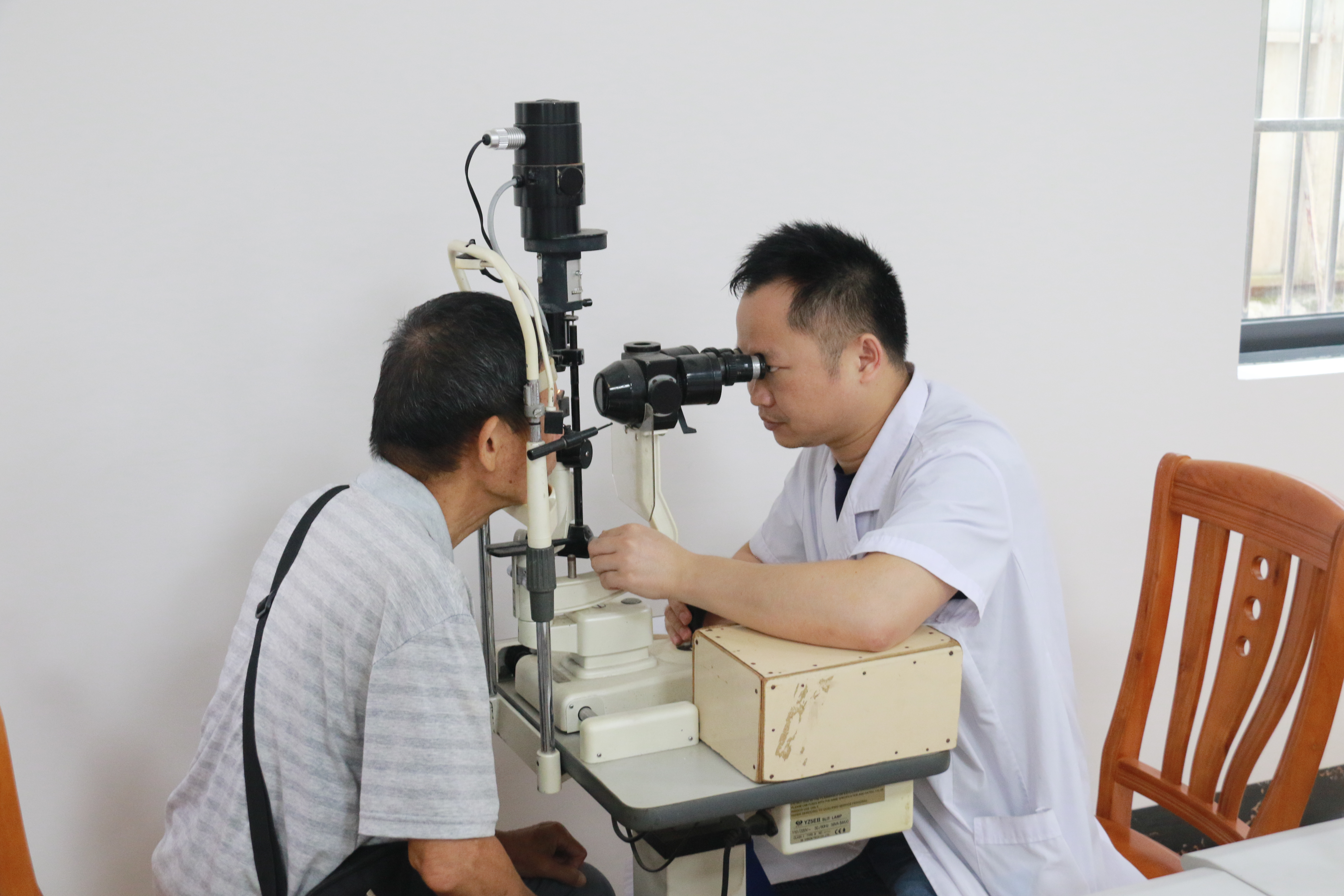 中医药文化进校园小学生,中医药文化进校园