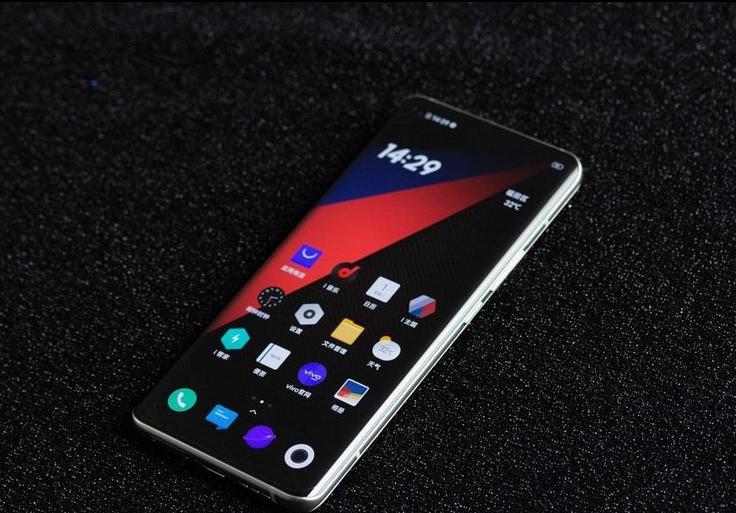 国产手机屏幕现在怎么样了？京东方原来不是没有好屏幕，抠门？