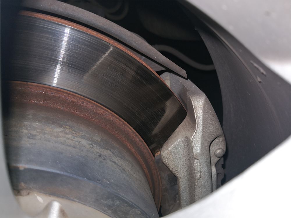 车停久了要放坏，我每周去一次车库，做这三件事