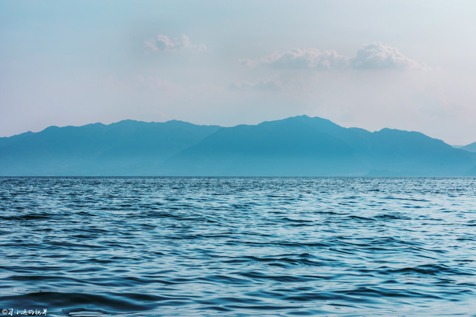 2001年抚仙湖水下古城真实视频,罕见的湖泊风光摄影