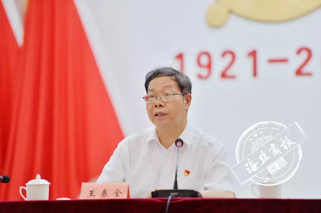 现在南安市二等功的奖牌,南安市级的奖状