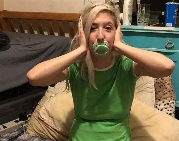 怎么快速哄睡3个月宝宝,怎么快速哄睡三个月宝宝