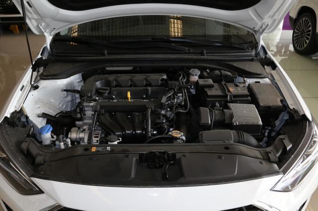 北京现代领动16年高配活力橙,现代领动高配