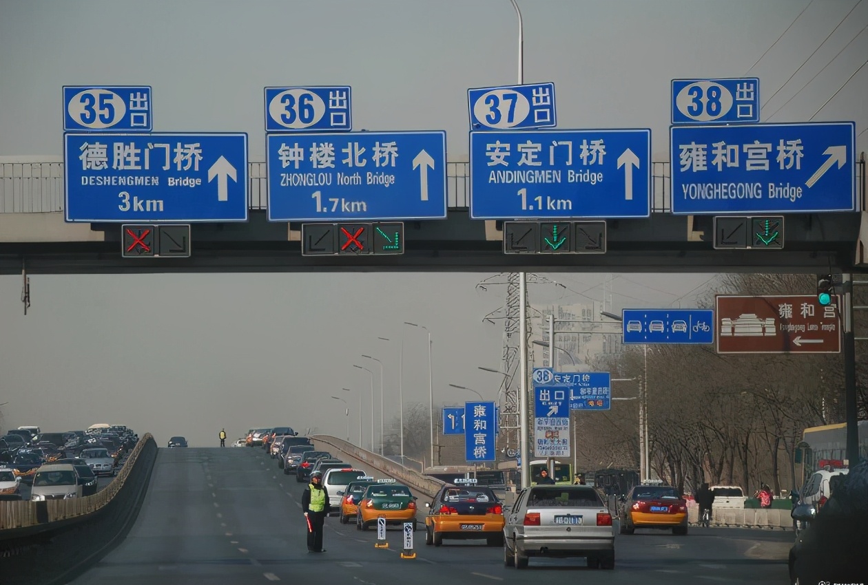 133.微盘点:2012年全国“*会两**”采访印象