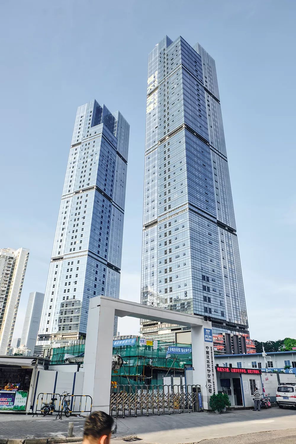 哪里叫南油,南油地铁站