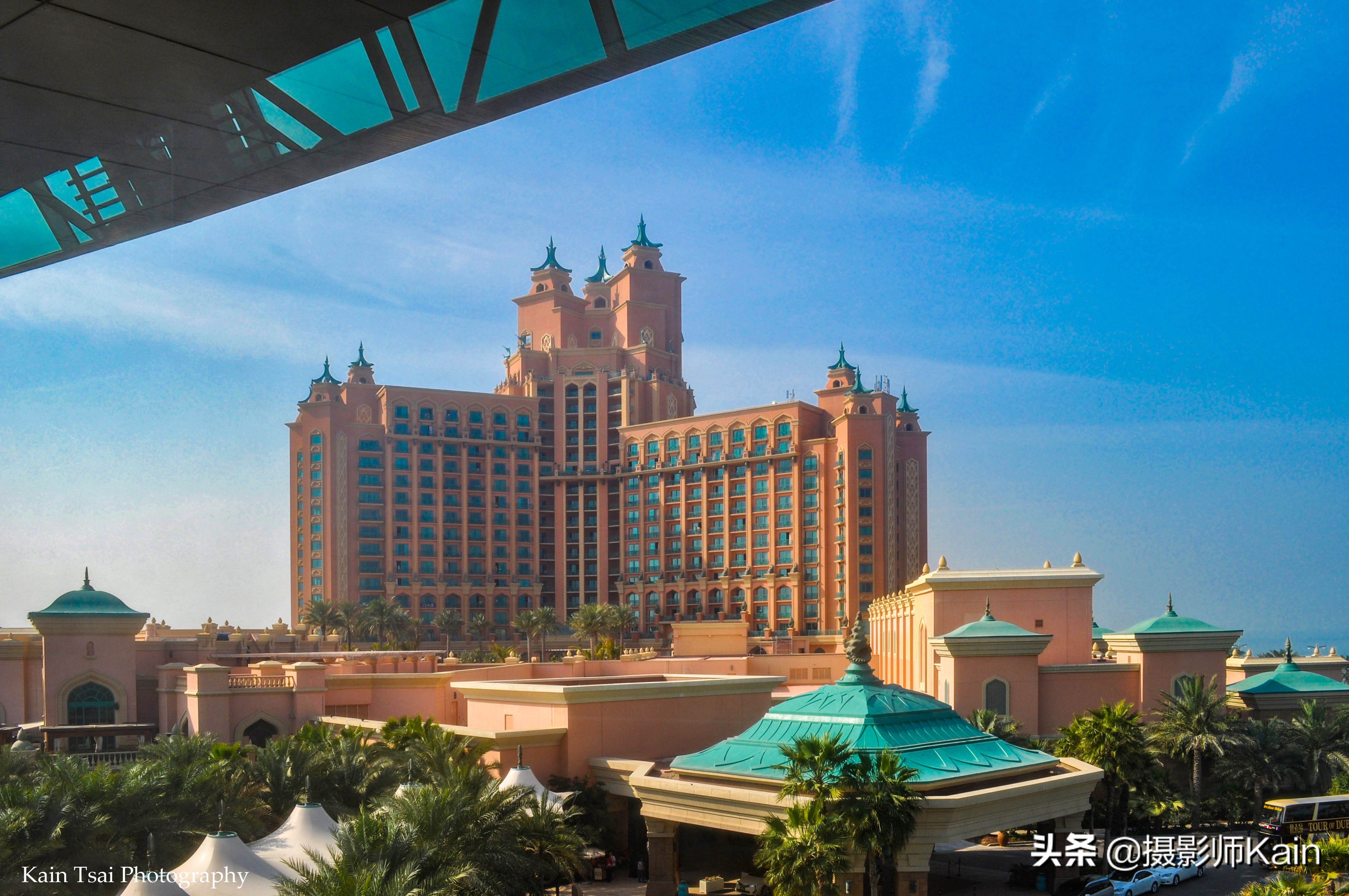 阿联酋真正土豪国,阿联酋中东最开明的国家