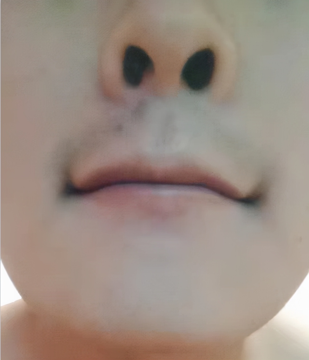 剃须刀小巧轻便须眉,最新款的实用的剃须刀