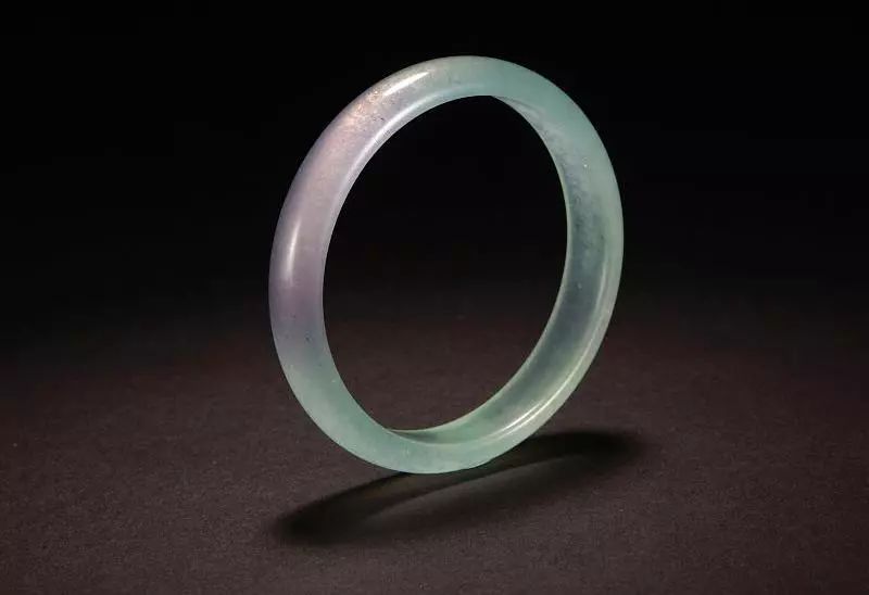 翡翠展现东方美,翡翠淋漓尽致地展现着东方美