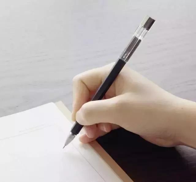 同款质量细节一样价格差这么多,同款不同价质量一样吗