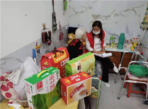 新春慰问送关怀浓浓真情暖人心,温情端午关爱老人