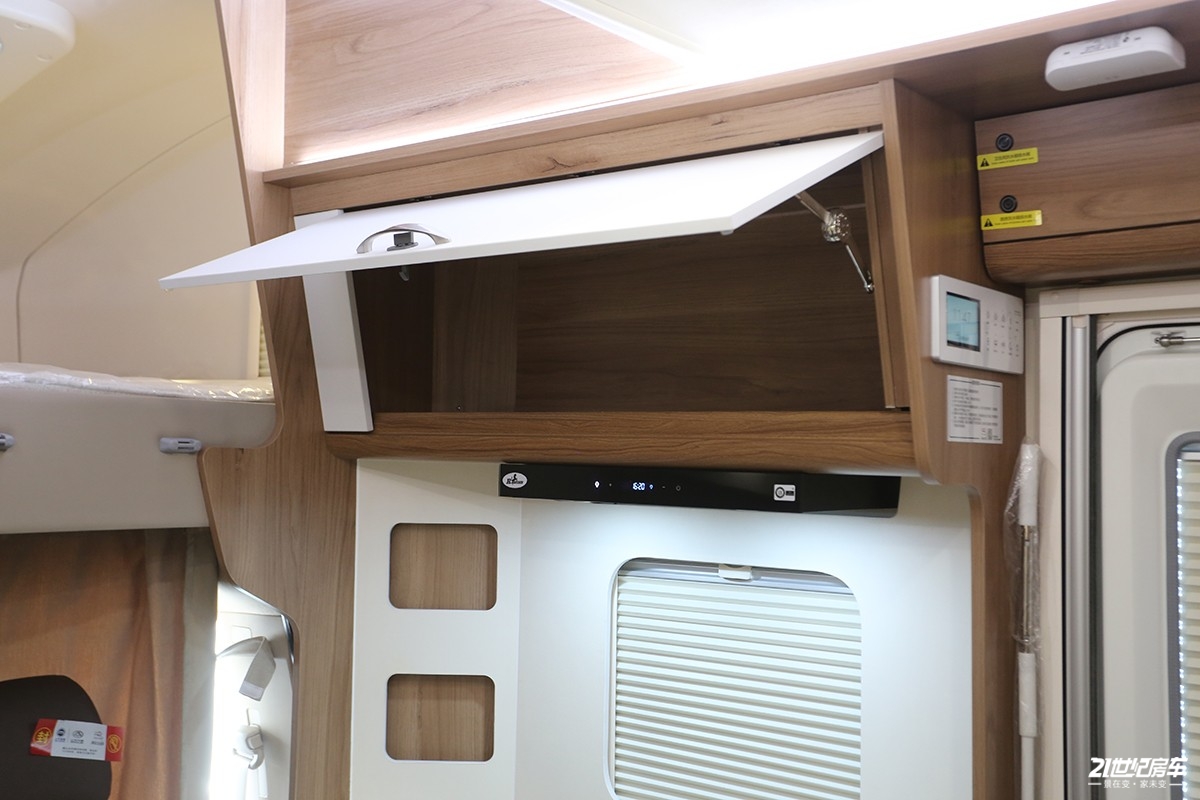 了解上汽大通maxusv90最新动态,上汽大通maxusv902023款2.0t短轴低顶