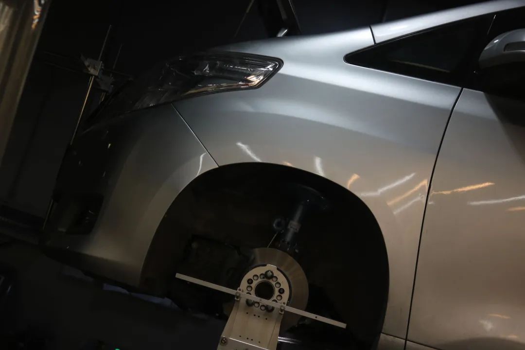 丰田埃尔法底盘全面升级,丰田埃尔法改装的巅峰之作