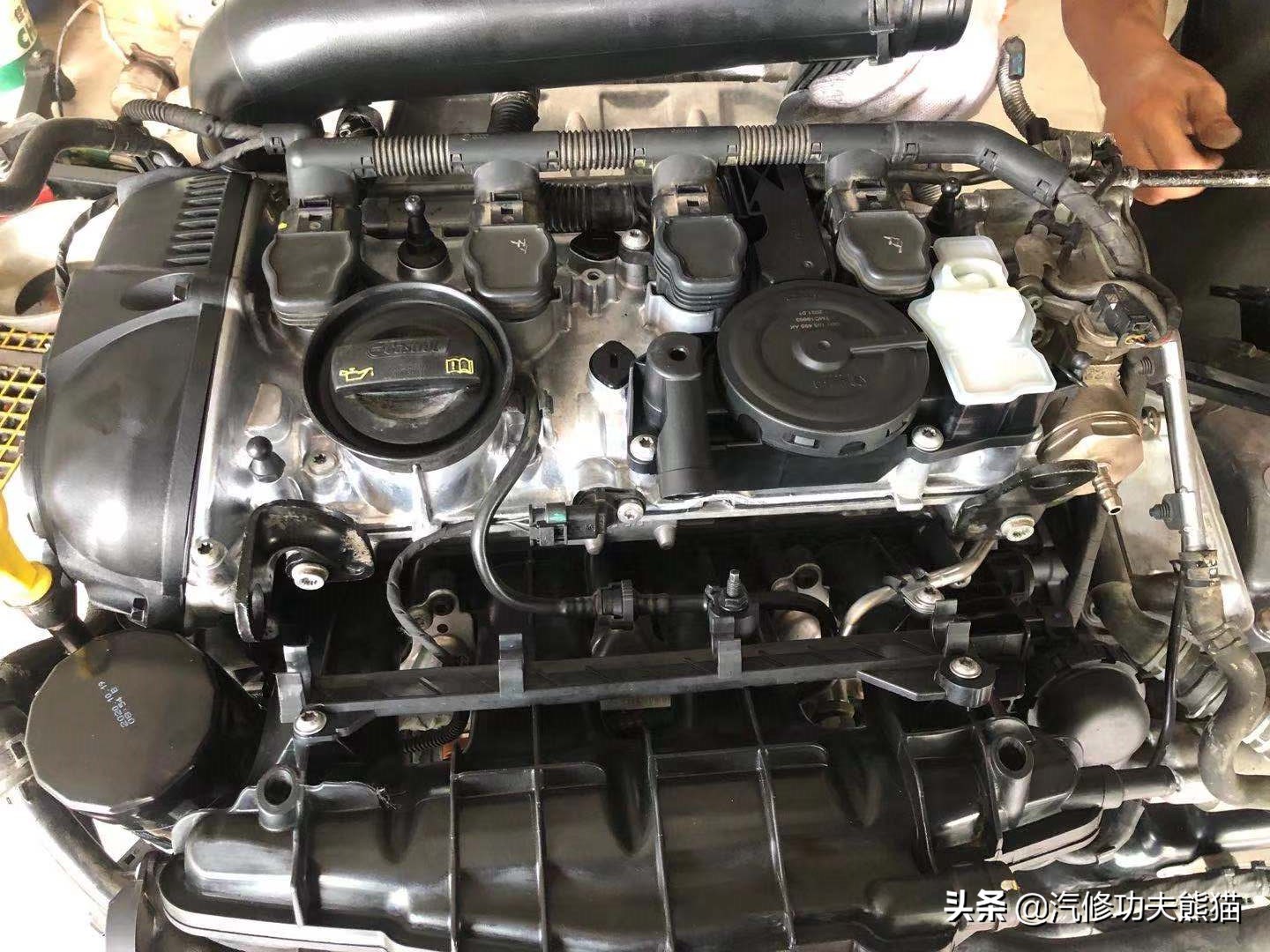 百年大众汽车品牌毁于烧机油？烧机油并非绝症，看看这台进口夏朗