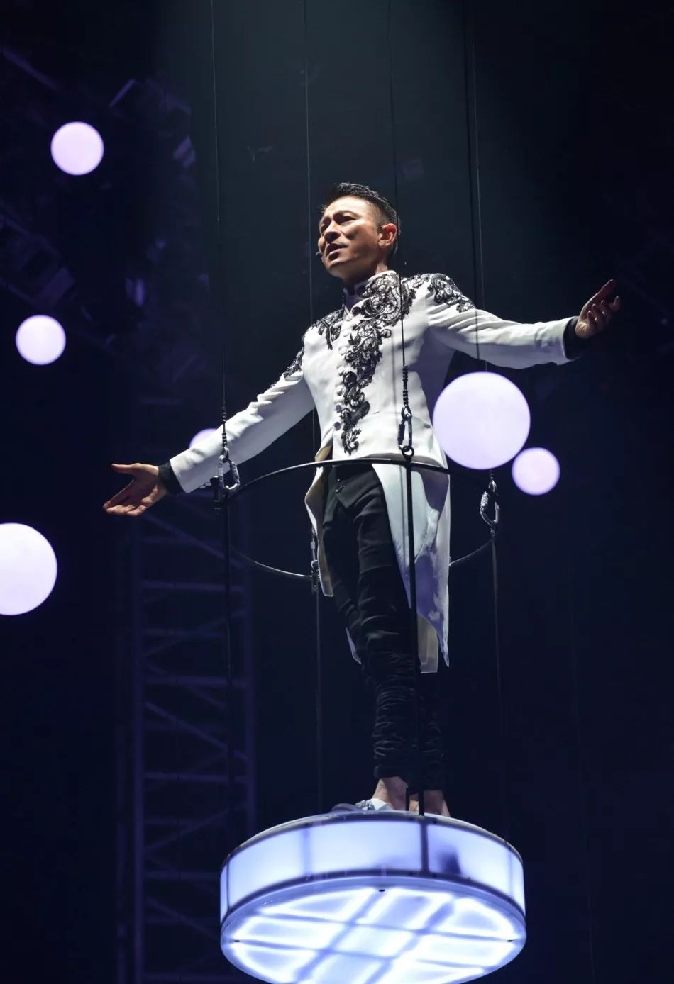 刘德华最好听的国语情歌,刘德华的哪首国语歌比较劲爆