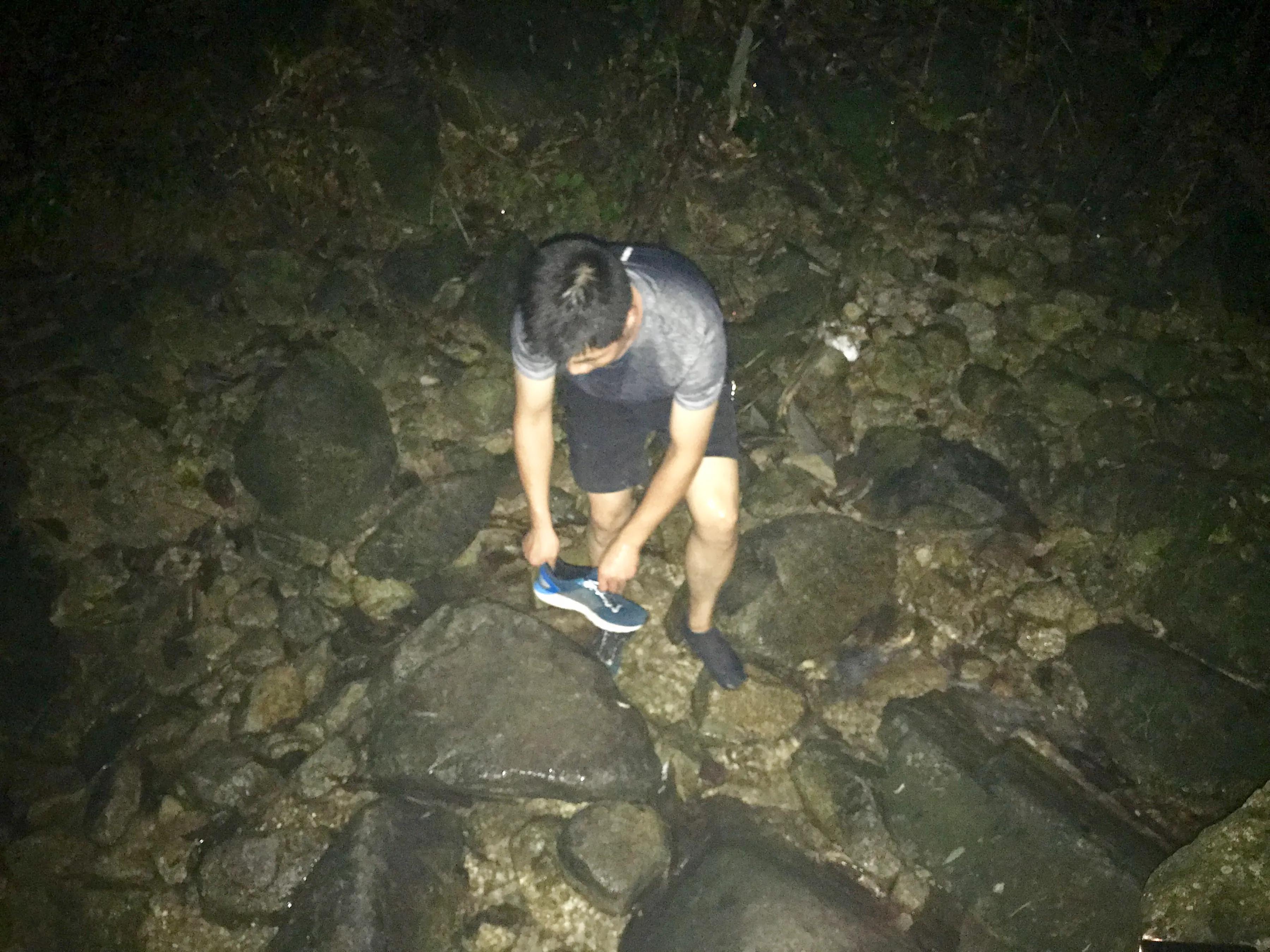 爬山突然难受怎么办,徒步爬山怎么休息