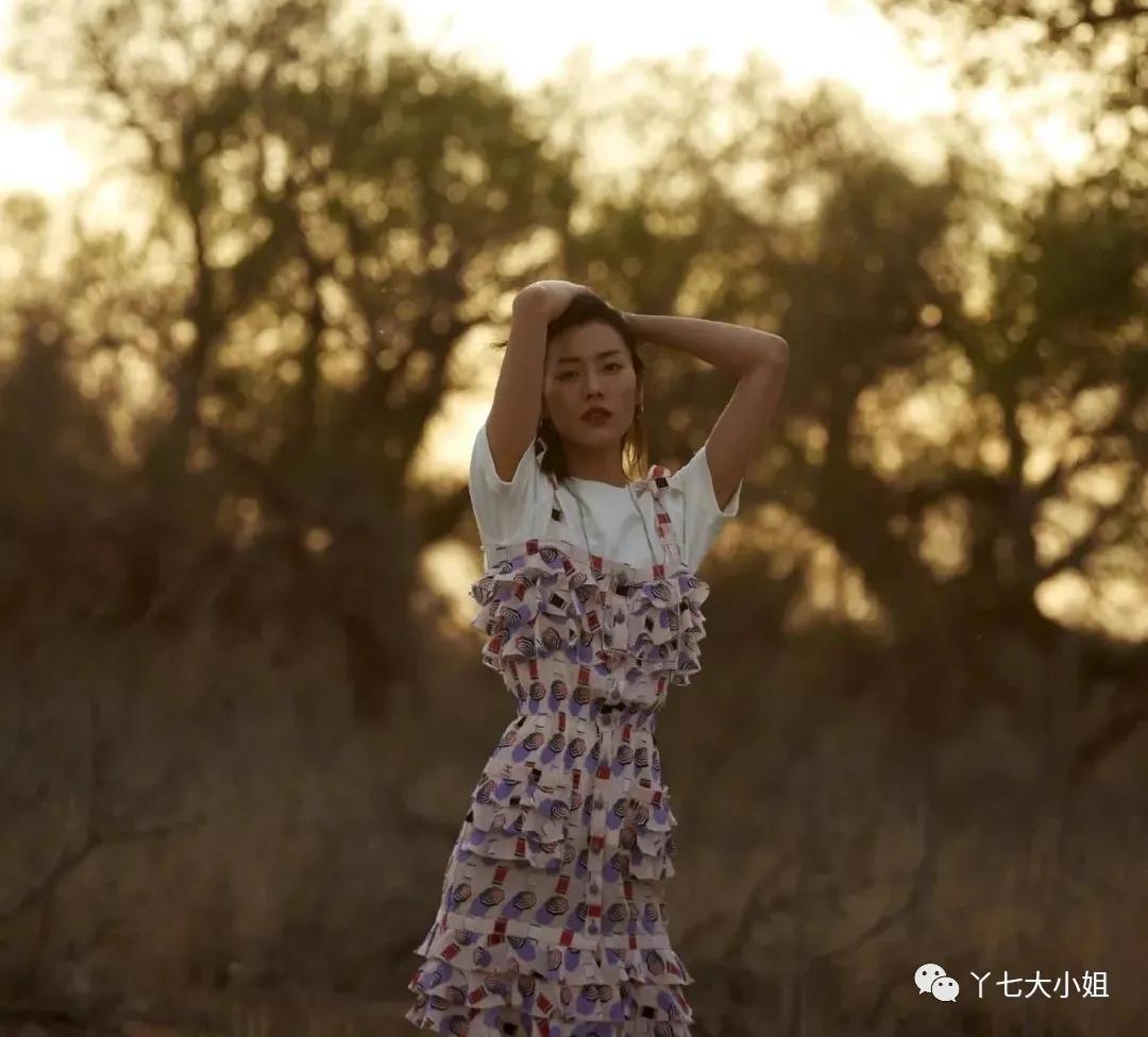 夏季衬衫和t恤叠穿方法,学t恤叠穿混搭法