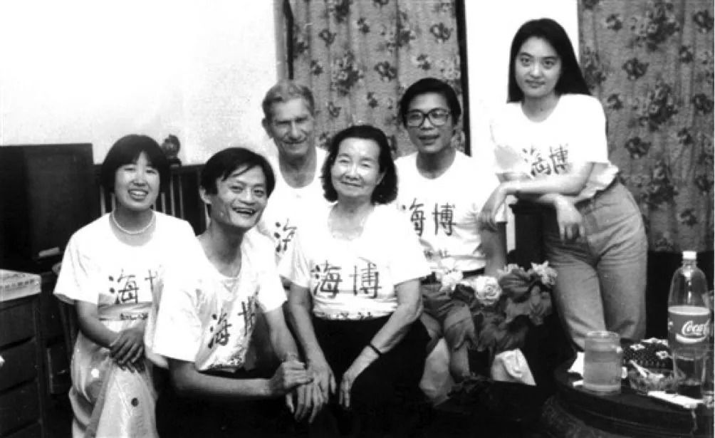 马云阿里巴巴创始人年薪多少,马云18罗汉创办阿里