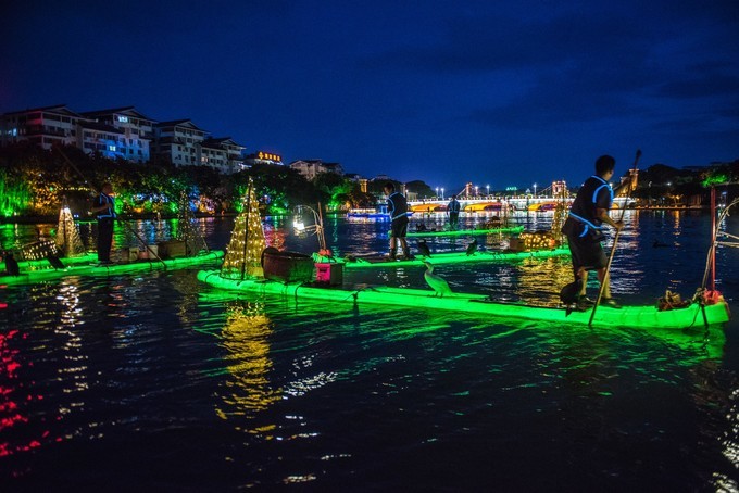夜游漓江两江四湖感受,夜游桂林两江四湖双塔图片