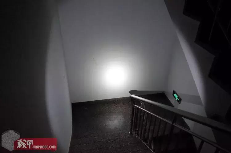 评FenixTK15UE手电:经典之作,总有它的理由