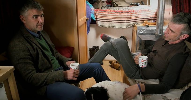 英国纪录片富哥哥穷弟弟,英国版变形计交换人生